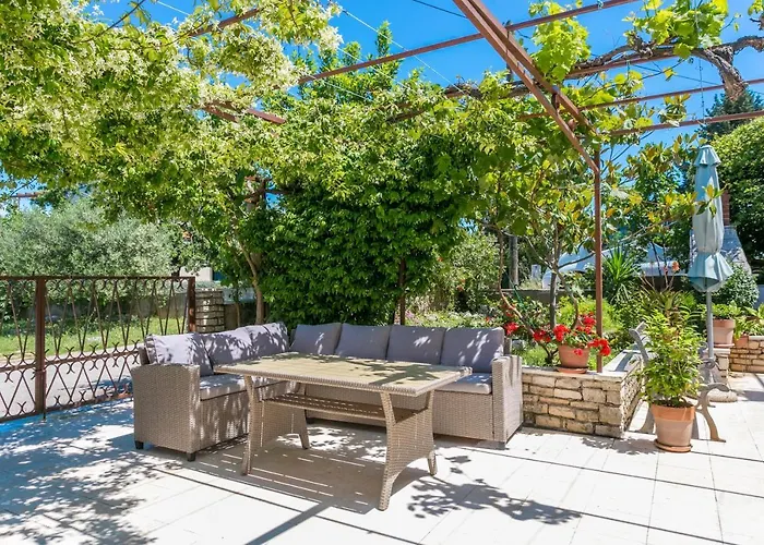 Lägenhet By The Sea Mirca, Brac - 732 Mirce