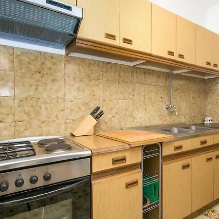 Apartments By The Sea Mirca, Brac - 732